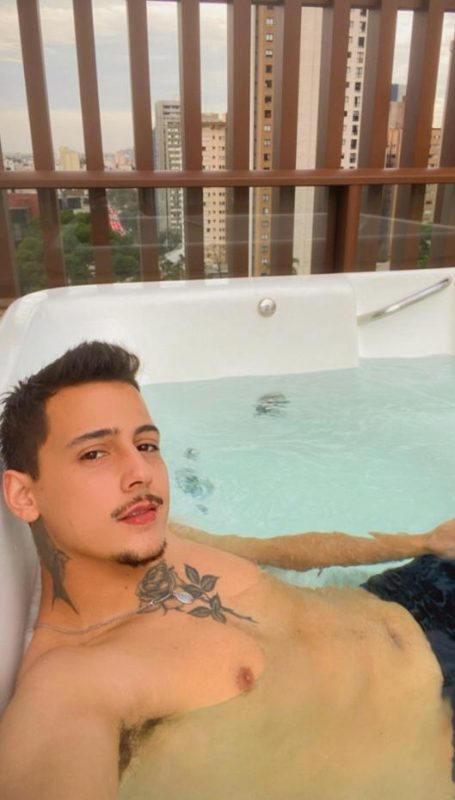 João Lucas 16