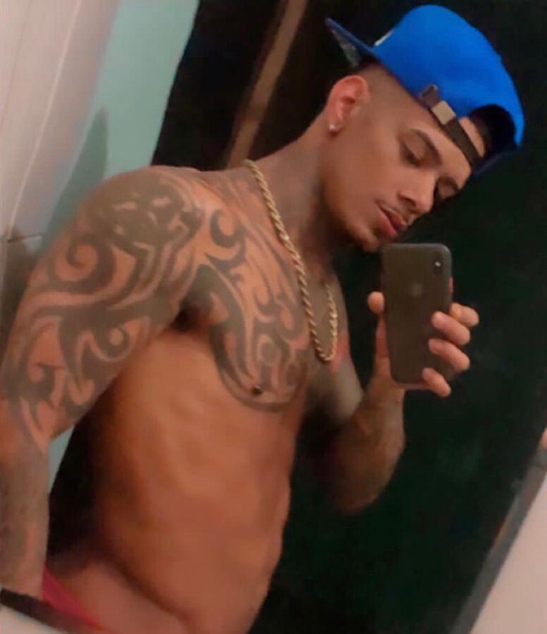 Adrian Sousa 52