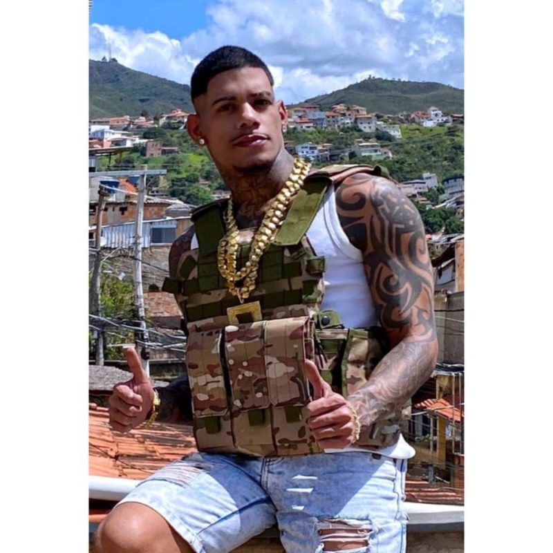 Adrian Sousa 10