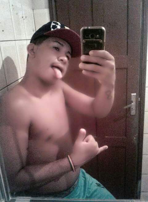 Aron Afonso 4