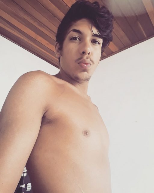 Adam Harry 4