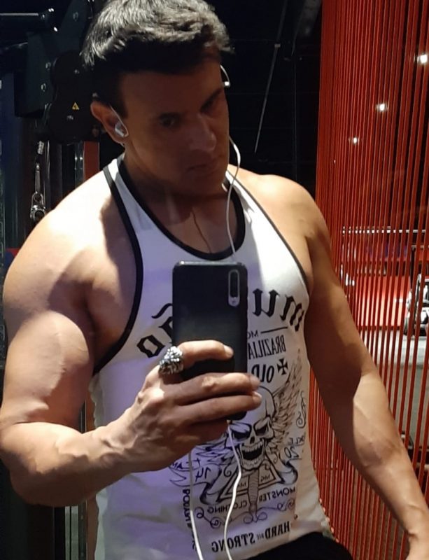 Cesar Massagista 12