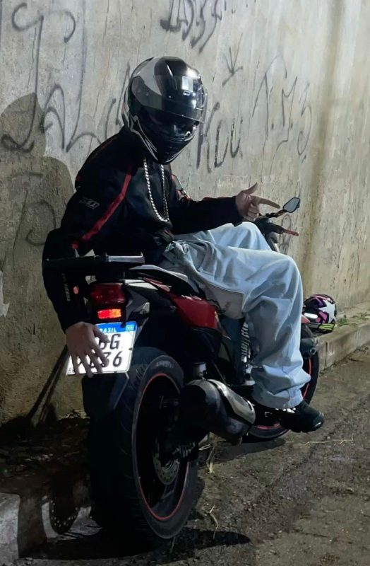 Fael Adestrador 18