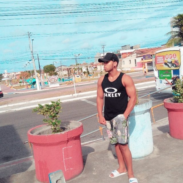 Arthur Andrade 4