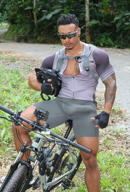 Bruno Black 27