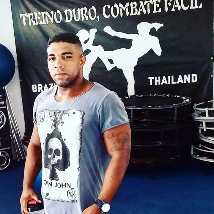 Ângelo Oliveira 8