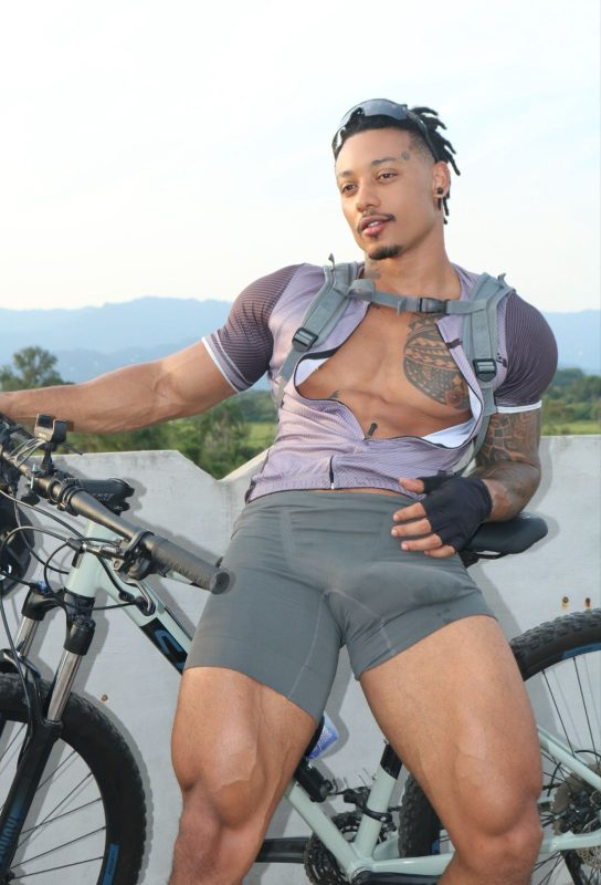 Bruno Black 23