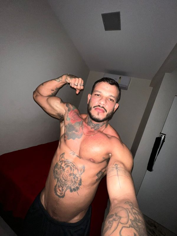 Léo Costa 6