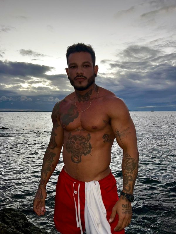 Léo Costa 21