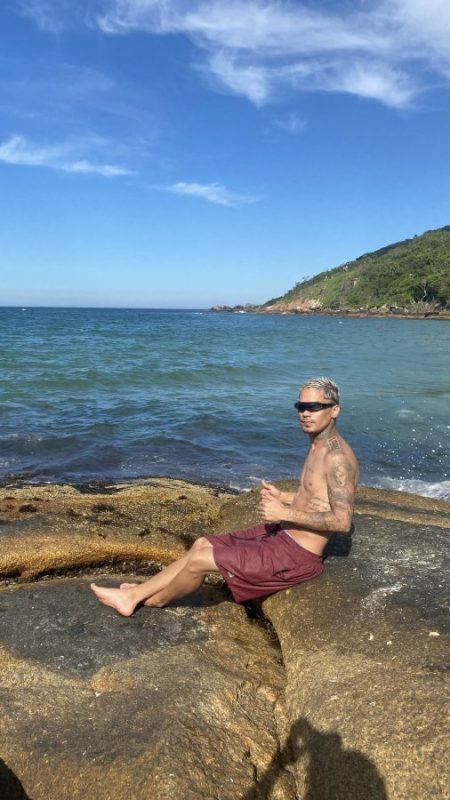 Ricky surfista