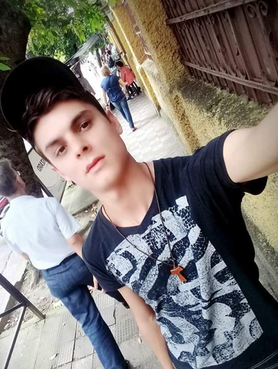 Hernando Lapo 16