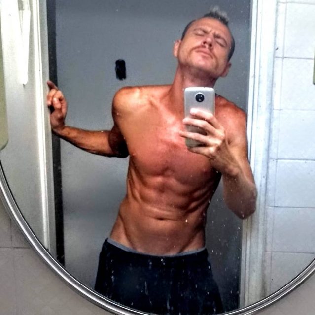 Gustavo Ruivo 35