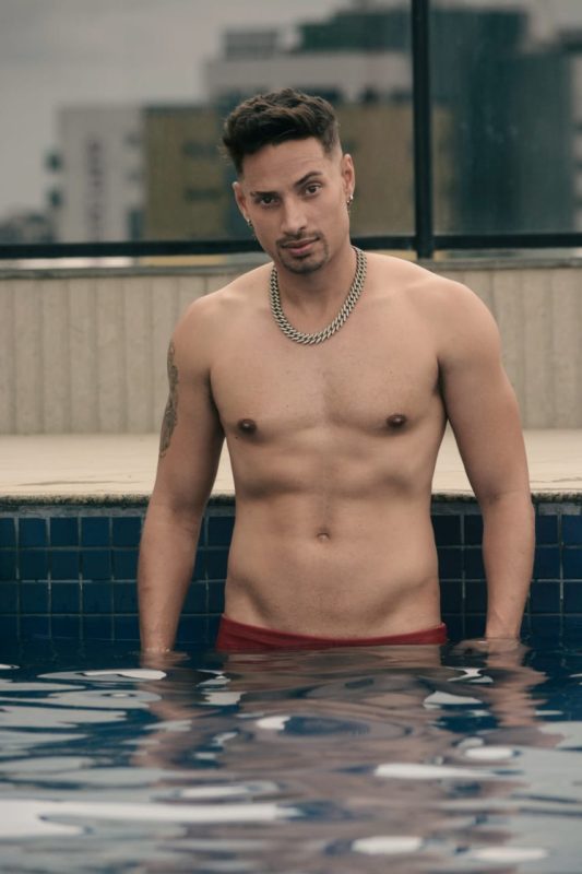 Arthur Leal 16