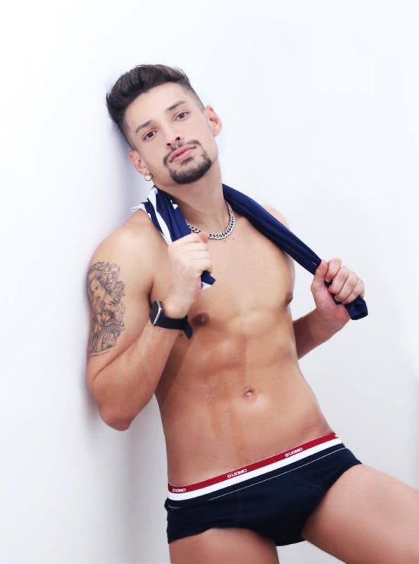 Arthur Leal 7