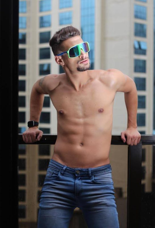 Arthur Leal 5