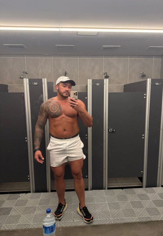 Massoterapeuta Adam 2