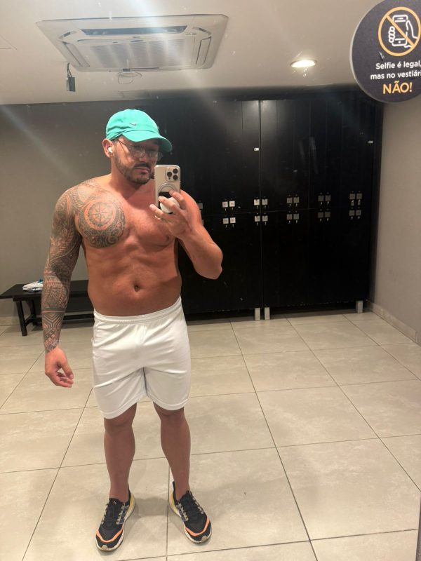 Massoterapeuta Adam 1