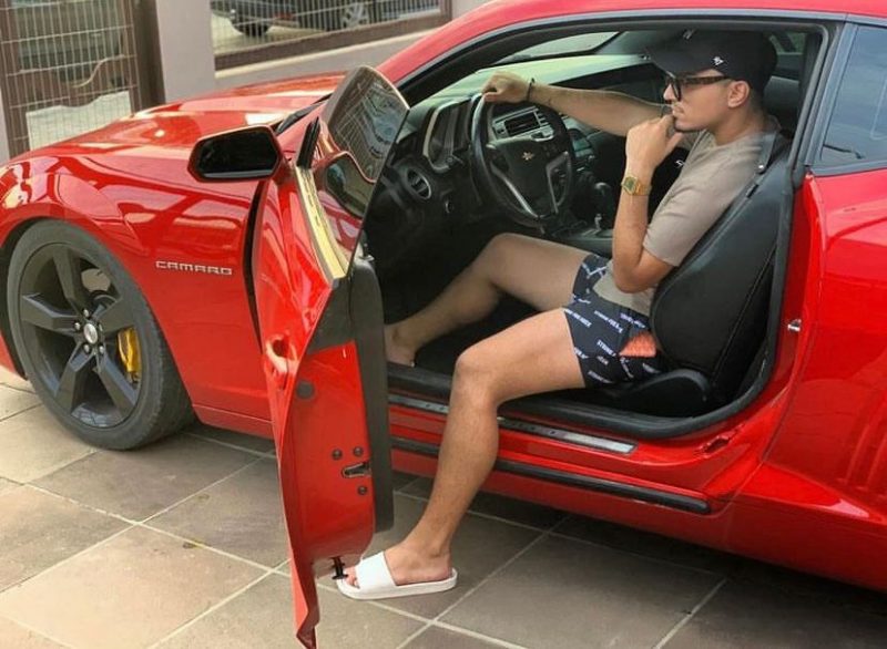 Enzo Ferrari 4