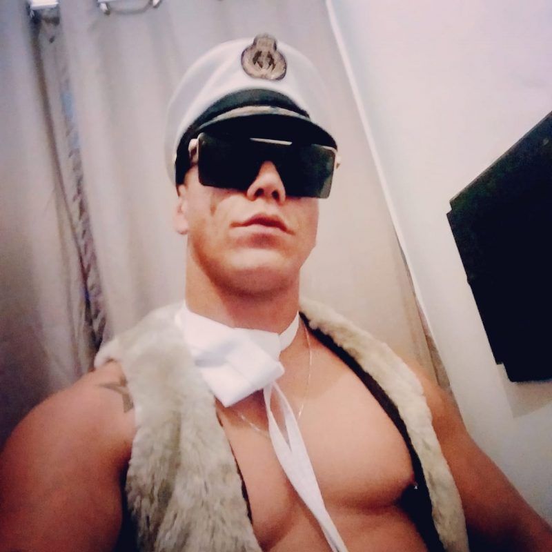 Brian sexy - Sem Local 12