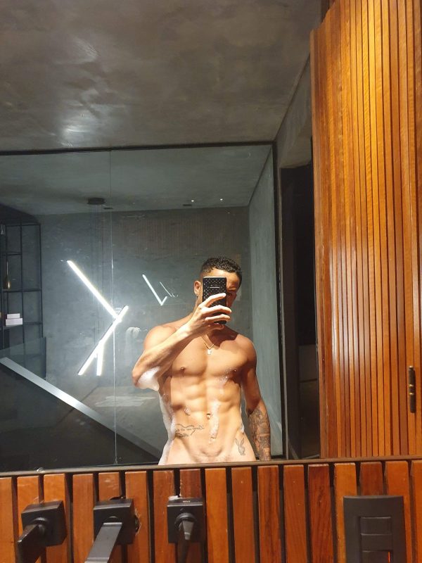 Léo Vasconcelos 23