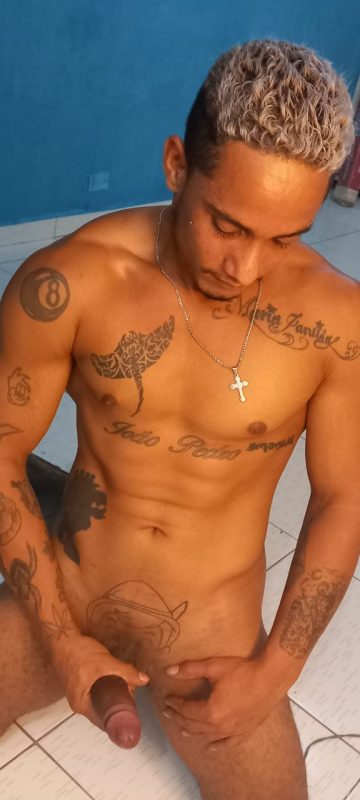 Maycon Três Pernas 48