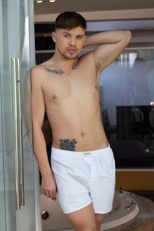 Antony Oliveira 12