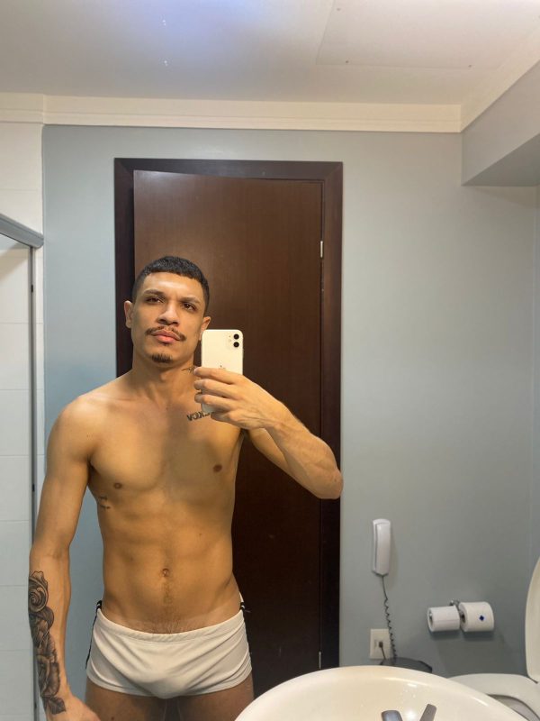 Bruno Melo 16