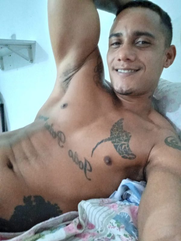 Maycon Três Pernas 36