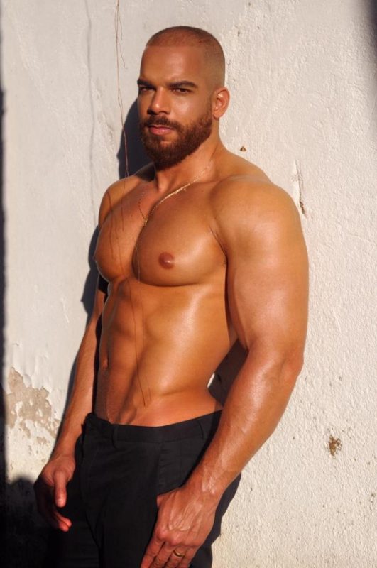 Caio Ferrari 6