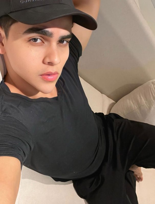 Dante Avelar 27