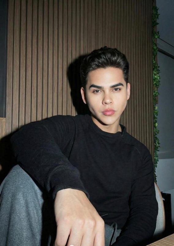 Dante Avelar 16