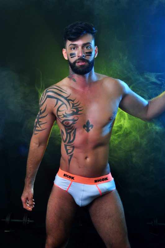 Gabriel Castro 16