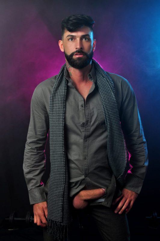 Gabriel Castro 27