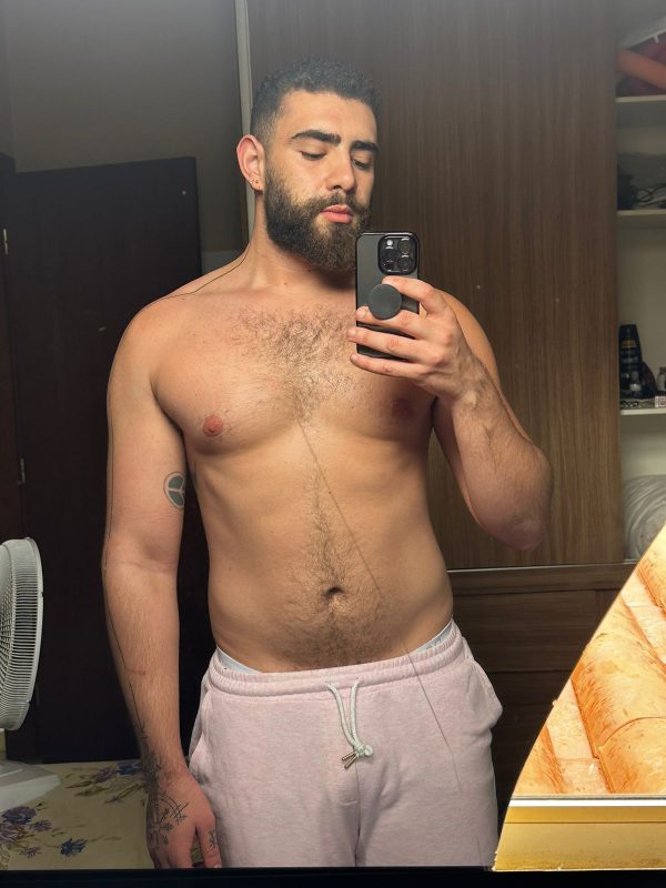 Vitor Gouveia 25