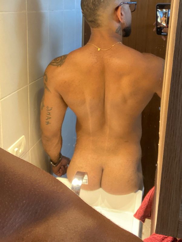 Carlos Riveros 25