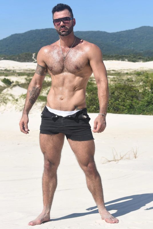 Vic Bradock 5