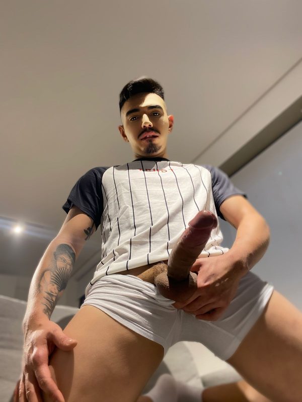Alex Navarro 4