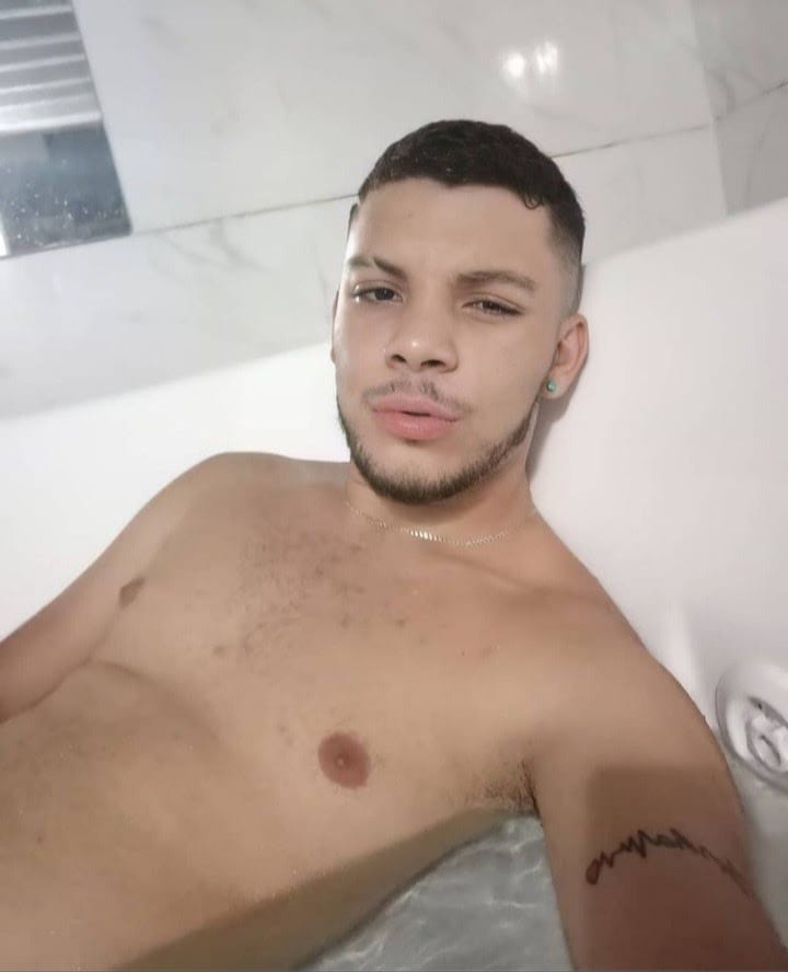 Ezio Santiago 24