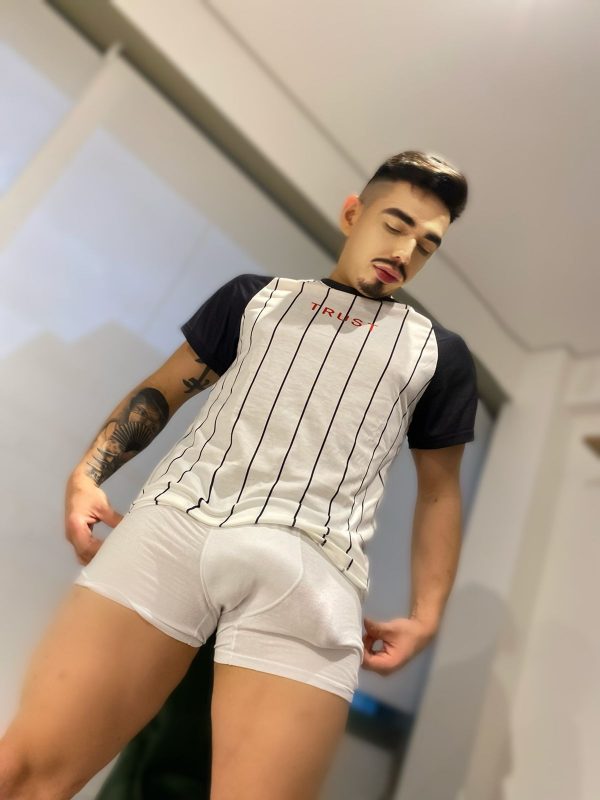 Alex Navarro 3