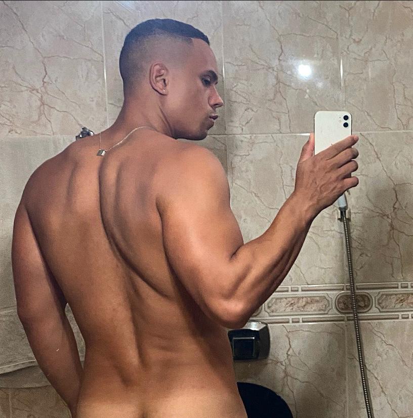 Lorenzo Moraes 27