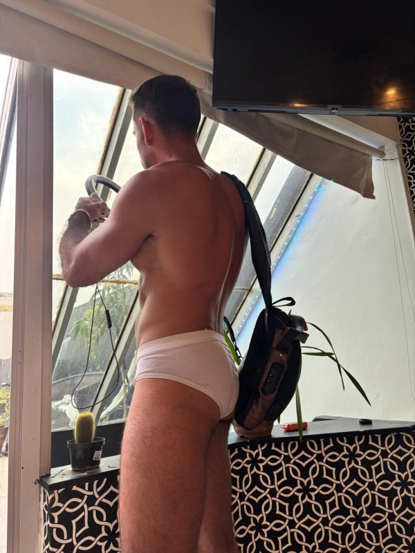 Hugo Ferra 29