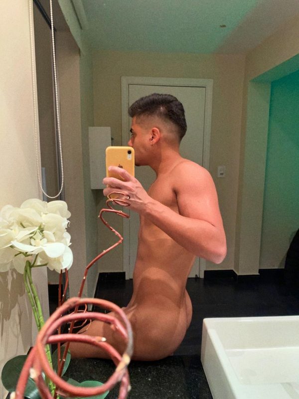 Adrian Santos 22