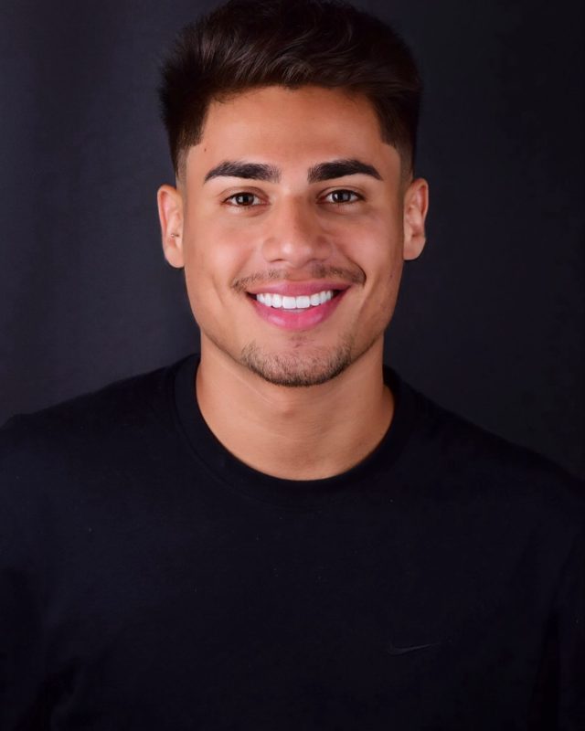 Adrian Santos 9