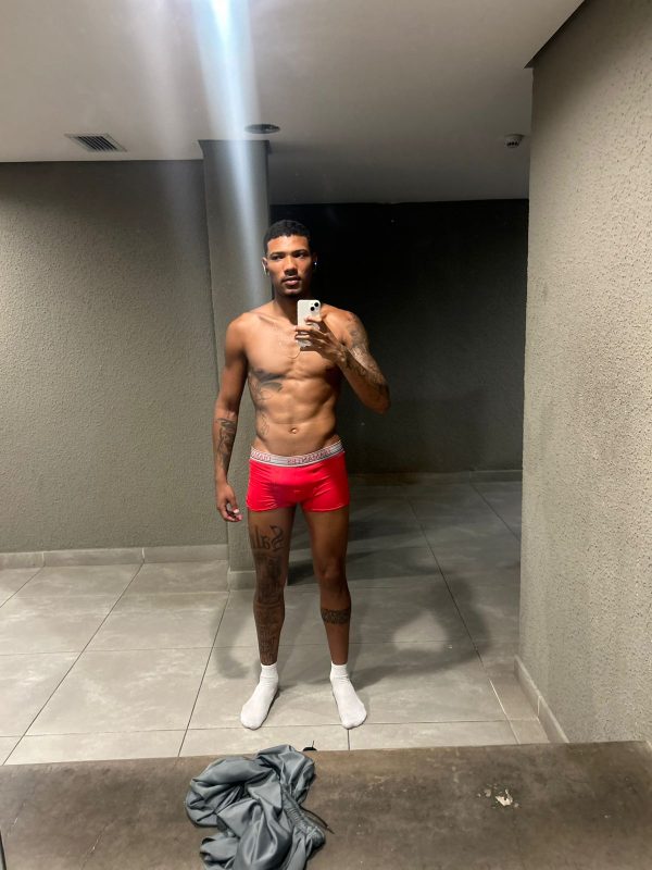 Ricardo Moreno 8