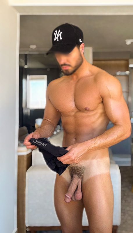 Gustavo Henrique 16