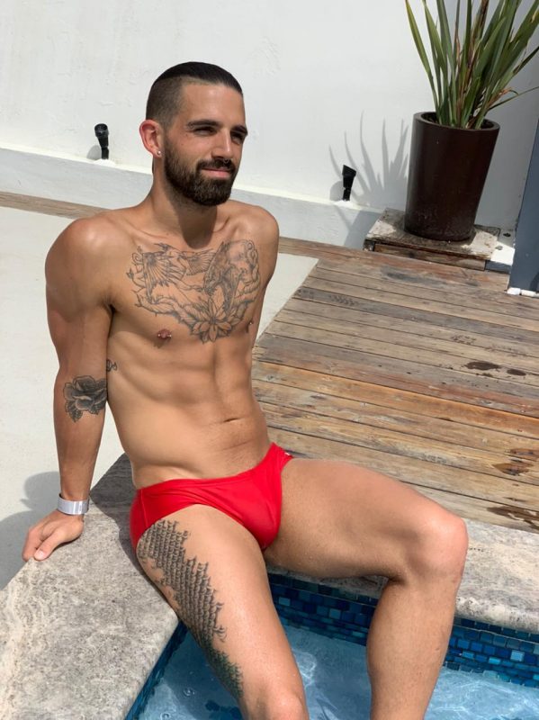 Adriano Oliveira - Sem Local 1