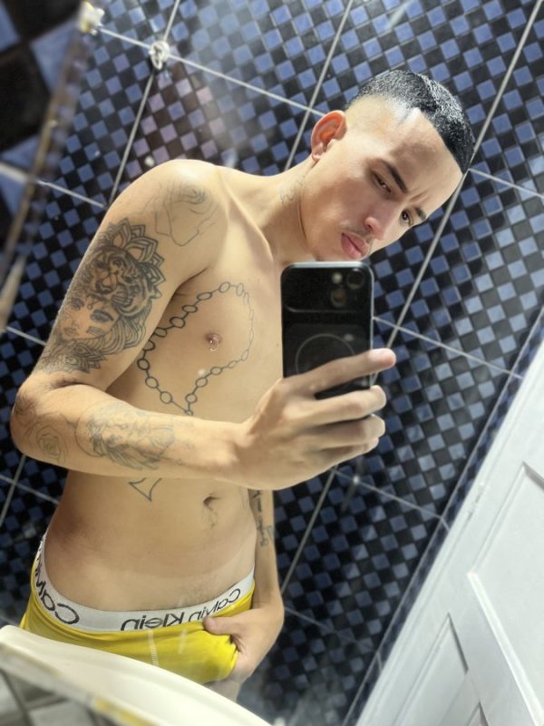 Douglas Silva 5