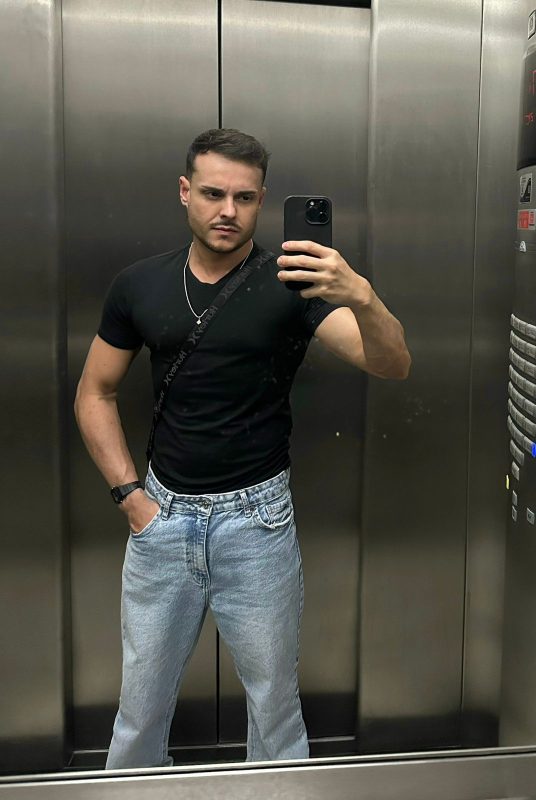 Caio Bhaskar 27