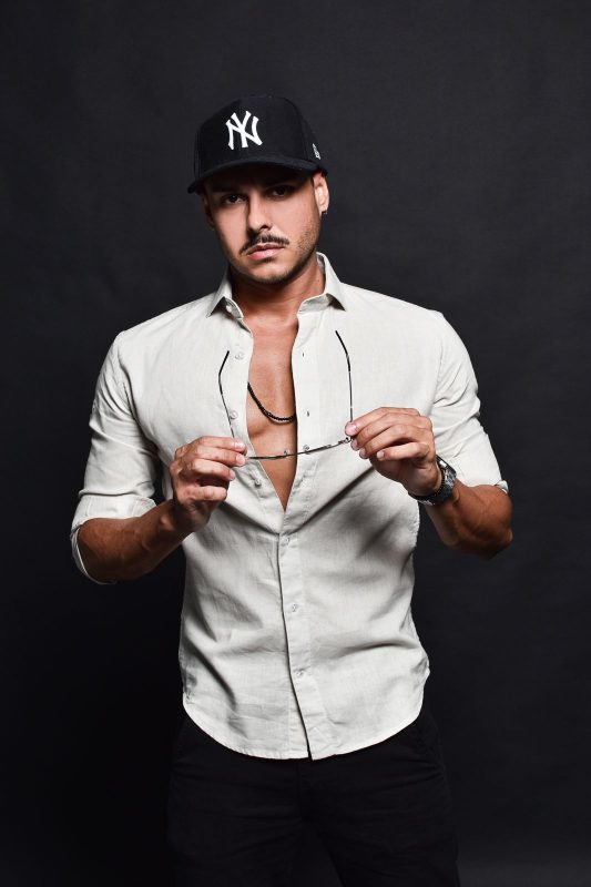 Caio Bhaskar 37