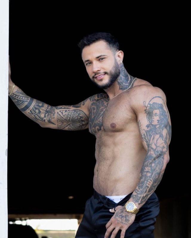 Ton Fernandes 1